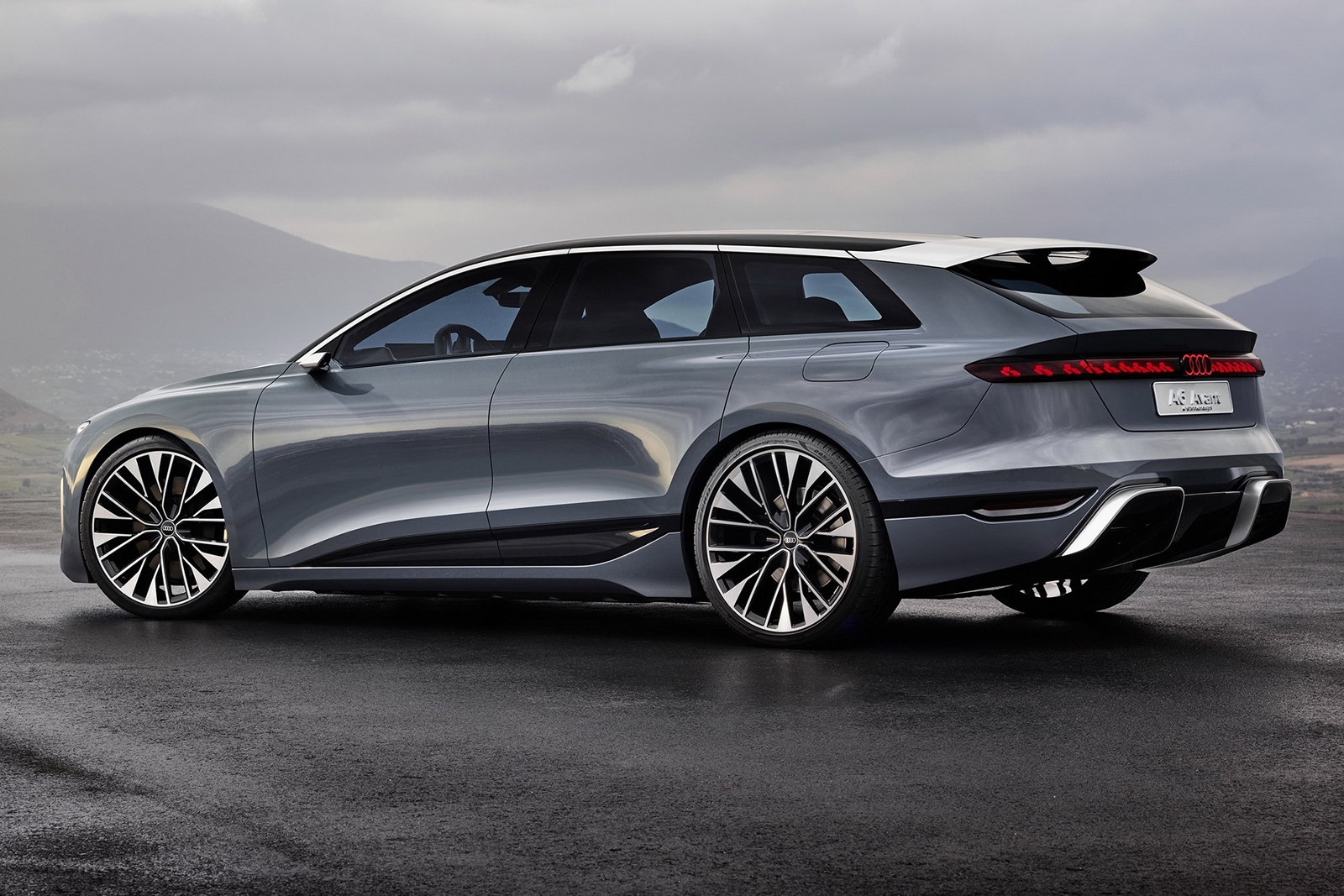 Новый Audi A6 e-tron Avant Concept — универсал мечты с электрическим  сердцем - новость от Автодок